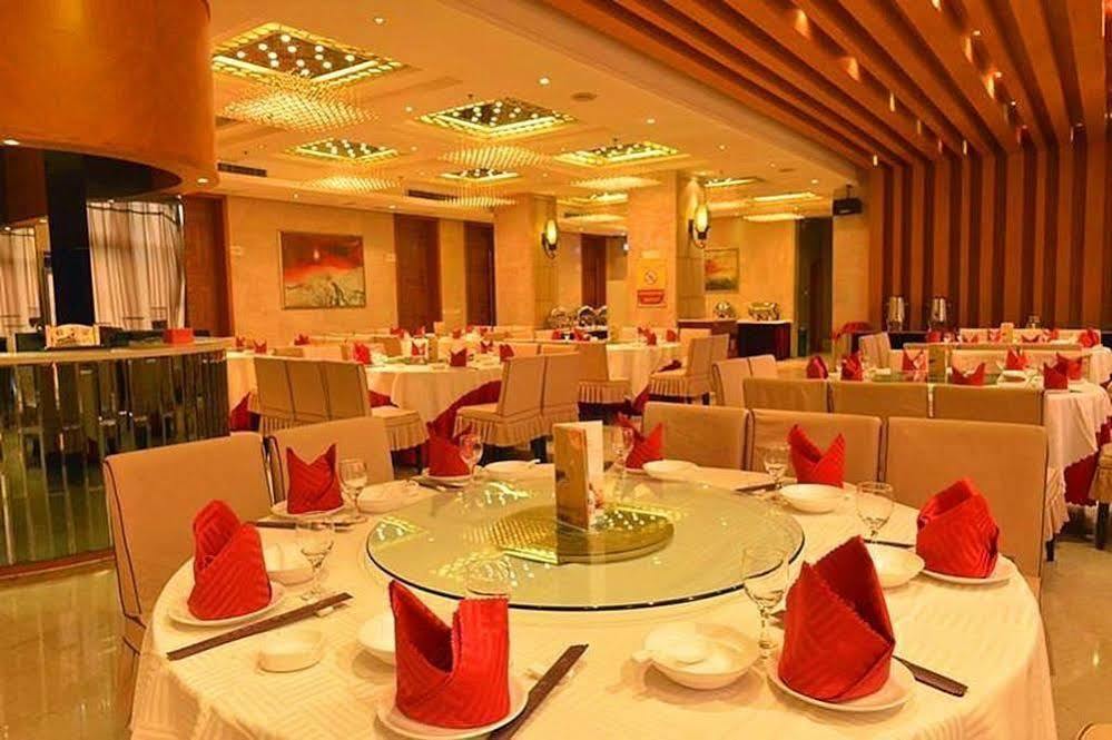 Sprot-Life Garden Hotel Wuhan Exterior photo